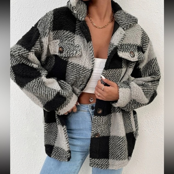 Teddy Coat - Picture 3 of 5